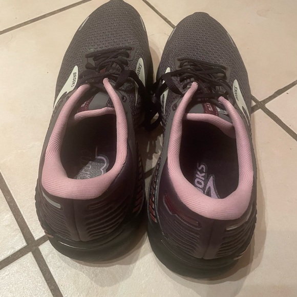 - Women’s Brooks Adrenaline GTS 22 Running Shoes sz 11 - Picture 6 of 7